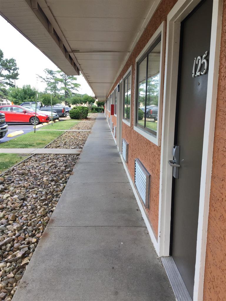 Americas Best Value Inn And Suites Little Rock Exterior photo