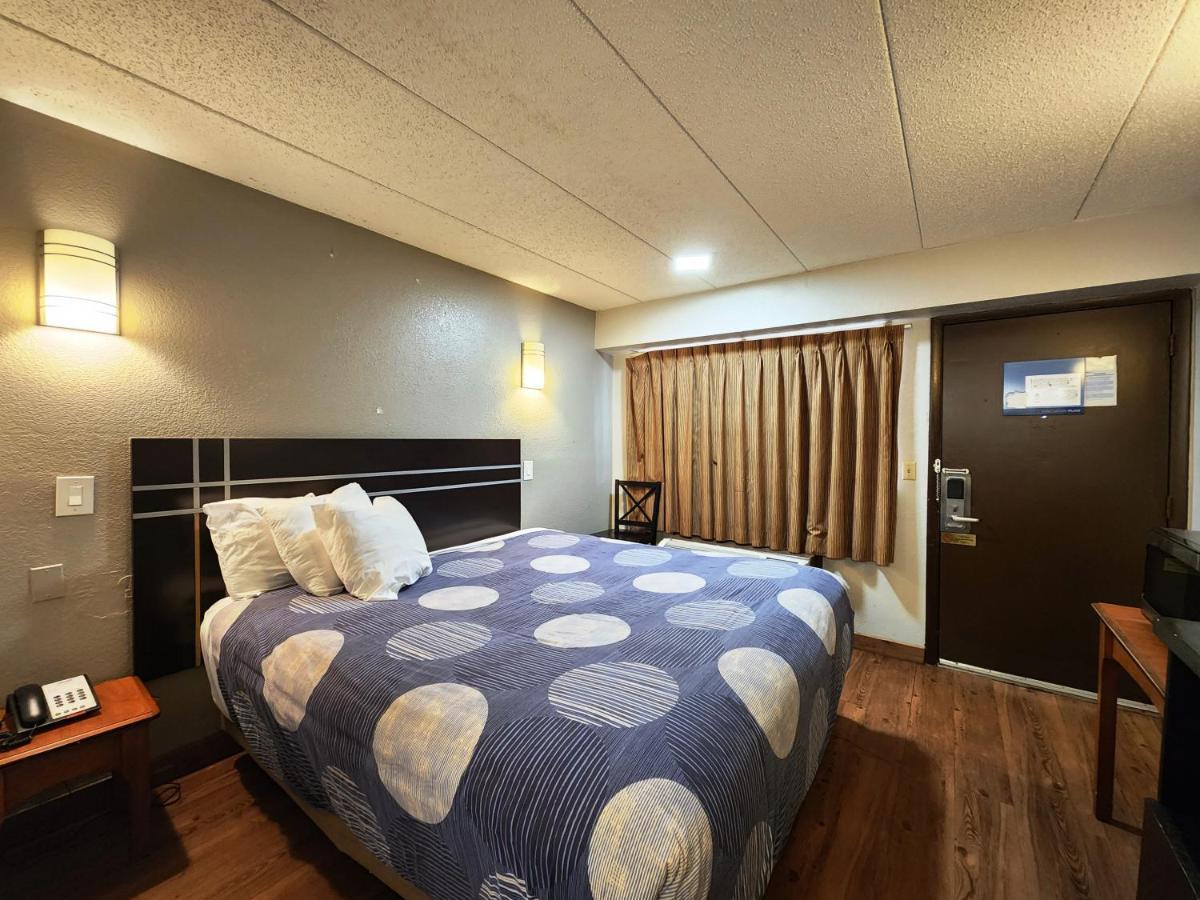 Americas Best Value Inn And Suites Little Rock Exterior photo