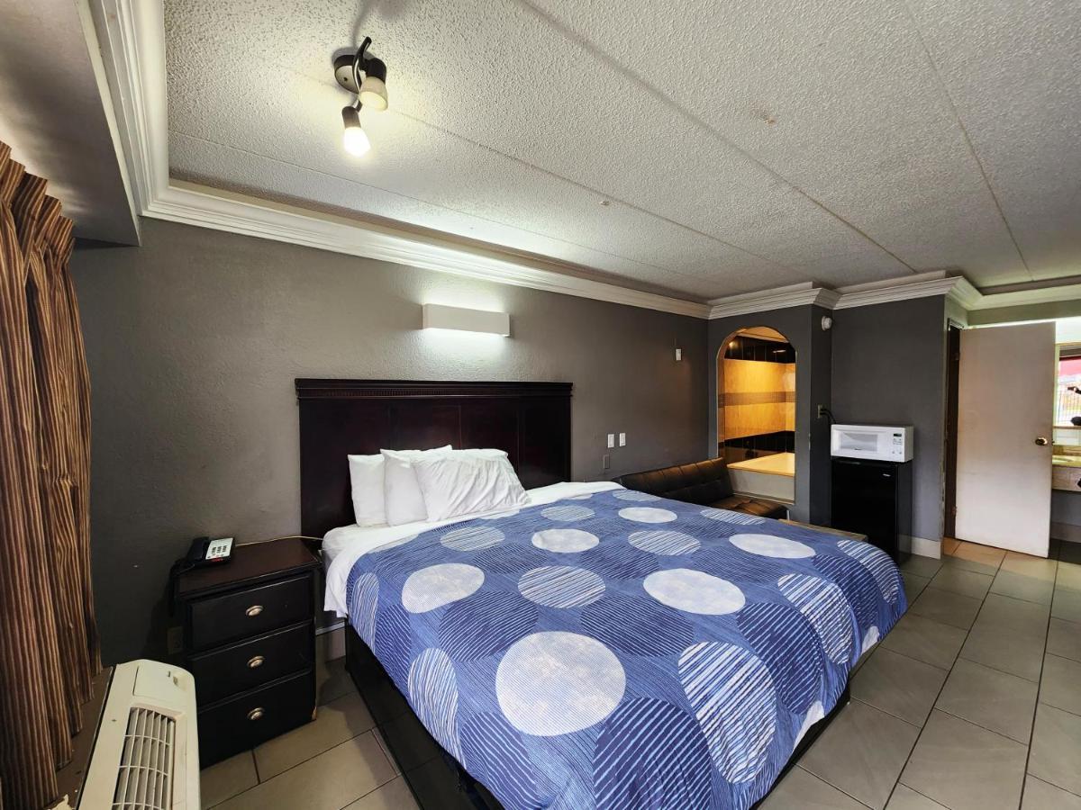 Americas Best Value Inn And Suites Little Rock Exterior photo