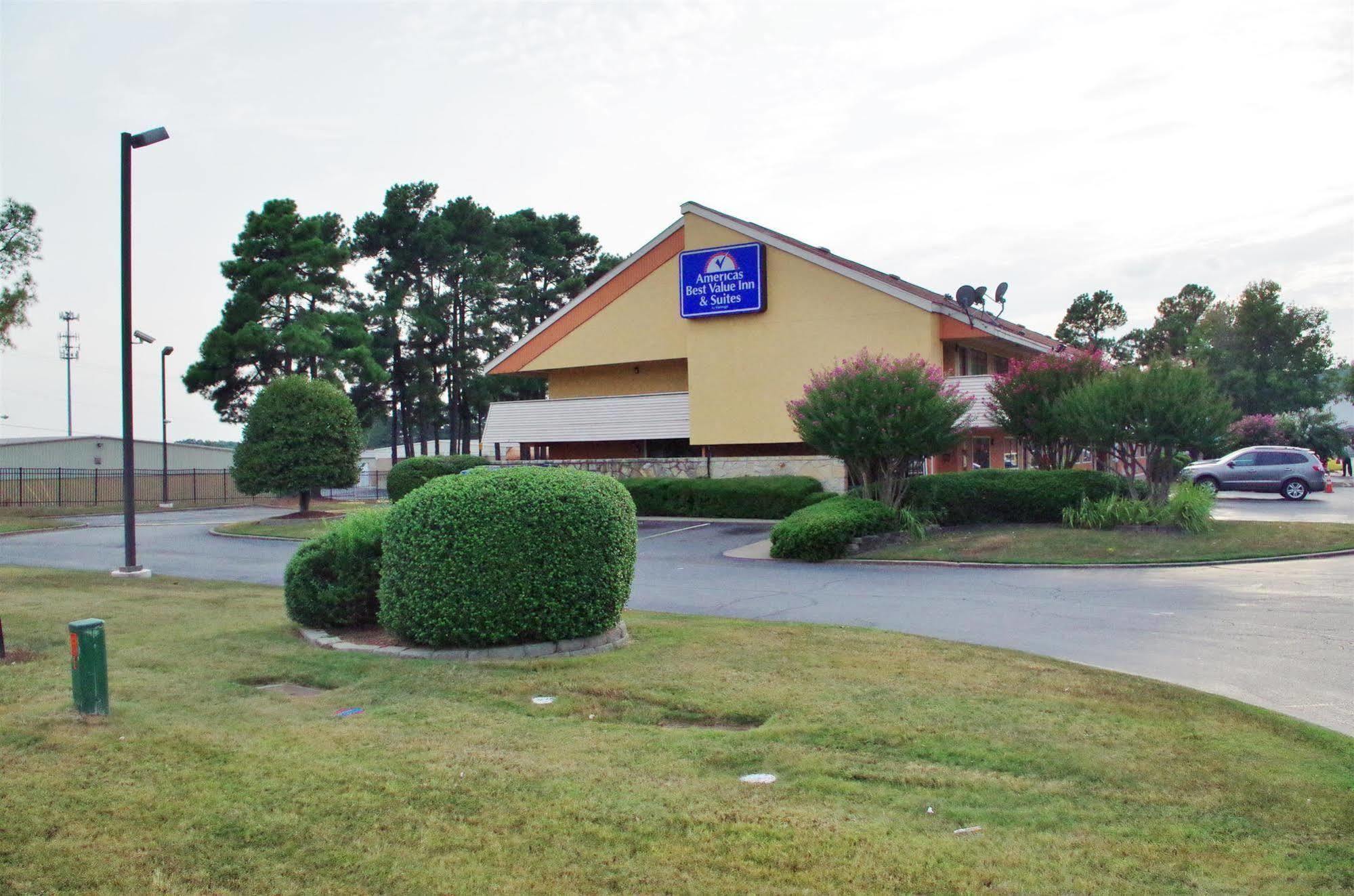 Americas Best Value Inn And Suites Little Rock Exterior photo